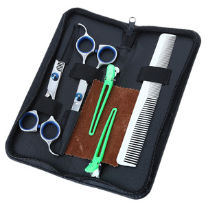 Ensemble de ciseaux de coiffure en acier inoxydable, ciseaux à effiler, ciseaux plats pour la coupe des franges, kit de cinq pièces - Product Image 1