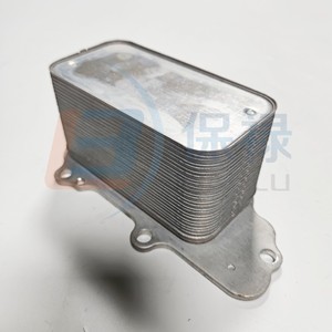 Refroidisseur d'huile 68148362AA refroidi par eau pour Honda 3.0 Diesel 2011 2013 - Product Image 4