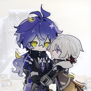 Support <span class=keywords><strong>de</strong></span> bureau en acrylique OEM/ODM Genshin Impact Flins <span class=keywords><strong>et</strong></span> Illuga, édition limitée, pour présentoir <span class=keywords><strong>de</strong></span> figurines - Product Image 4