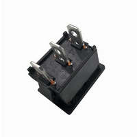 6A250V/10A125V Interrupteur à bascule 3 broches PA66 Matériau Interrupteur à bascule carré Fonction ON-ON Interrupteur à bascule