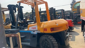 Montacargas Diésel Usado TCM de 8 Toneladas, Mástil de Tres Etapas, Longitud de Horquilla de 1000 mm, Carretilla Elevadora para Contenedores - Product Image 2