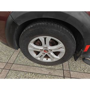 <span class=keywords><strong>Voiture</strong></span> d'<span class=keywords><strong>occasion</strong></span> FORTHING Joyear X3 2015 1.5L Modèle Confort <span class=keywords><strong>Livraison</strong></span> à temps Essence 1.5L Manuelle SUV Conduite à gauche Véhicule d'<span class=keywords><strong>occasion</strong></span> - Product Image 4