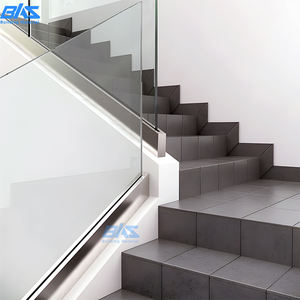 Haute qualité en aluminium <span class=keywords><strong>verre</strong></span> U canal Base chaussure sans cadre sécurité balustrade escalier rampe pince extérieure <span class=keywords><strong>terrasse</strong></span> balcon piscine - Product Image 6