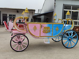 Carruaje sin caballos eléctrico favorito de los estadounidenses Carruajes de caballos de la boda real en el casco antiguo: un icono de transporte especial - Product Image 3