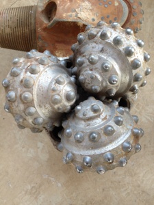 bibo Used Tricone <b>Bits</b> Scrap Tungsten Carbide <b>Drill</b> <b>Bit</b> - Product Image 2