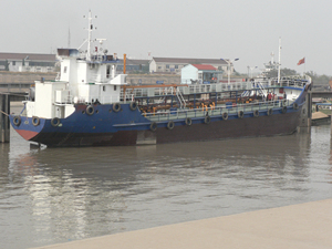Petroliera 48m - Product Image 3