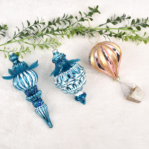 Vrolijke Kerst Eco-vriendelijke Handgemaakte Glazen Handgeschilderde Huisvormige Heteluchtballon Globe Regenboogkleurige Hangende Kerstman - Product Image 3