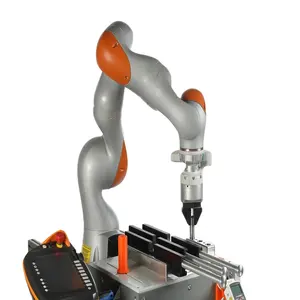 Robot de soldadura CNC KUKA con máquina de soldadura Mig y antorcha para robot de soldadura automática