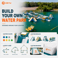 Parc aquatique flottant gonflable personnalisé Ceyu avec piste de saut, trampoline et toboggans pour les entreprises de stations balnéaires lacustres