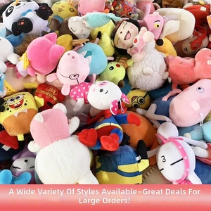Suministro directo de fábrica: Muñecos para máquinas de garras y juguetes de lanzamiento de aros, de peluche corto de algodón PP, pequeños, para parques de atracciones, vendidos por libra, 0-24 unidades - Product Image 4