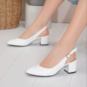 Sandales plates élégantes pour femmes en verre blanc avec talon en pierre, plateforme moyenne, design confortable et tendance, pointures 36-40, fabriquées en Turquie - Product Image 1