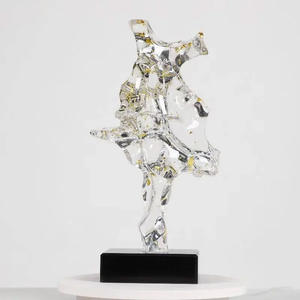 Escultura <span class=keywords><strong>de</strong></span> Resina Transparente en Forma <span class=keywords><strong>de</strong></span> <span class=keywords><strong>Luna</strong></span>, Moderna, Cristalina, Elegante, Hecha a Mano, Arte Coleccionable - Product Image 1