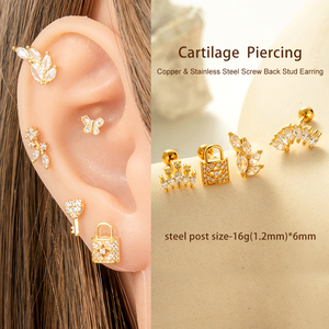 Orecchino Piercing 16GGold in <span class=keywords><strong>Acciaio</strong></span> <span class=keywords><strong>Chirurgico</strong></span> con Pietra Marquise Graduata e Corona Floreale, per <span class=keywords><strong>Helix</strong></span>, Rook, Conch, Tragus, Cartilagine - Product Image 2