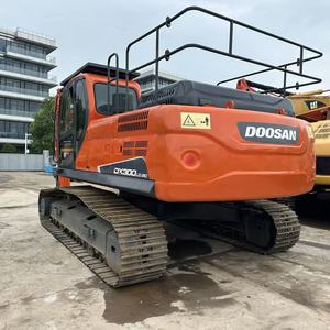 Excavatrice sur chenilles d'occasion Doosan DX300LC-9C 30 tonnes, modèle 2022, faible consommation de carburant, avec moteur et transmission pour travaux miniers et terrassement - Product Image 4