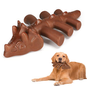 एक लोकप्रिय क्रॉस-बॉर्डर ई-कॉमर्स विक्रेता, एक हड्डी से बना एक टिकाऊ कुत्ता खिलौना प्रदान करता है। - Product Image 1