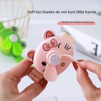 Kipas Angin Mini Elektrik Plastik Portabel Viga Summer Cartoon Cute Watch, Pengisian Daya USB, Kontrol Tombol, Cocok untuk Hadiah Promosi