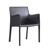 Chaise de salle à manger moderne de style selle avec accoudoir en cuir PU pieds en métal pour hôtel centre commercial maison et entrepôt