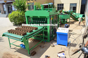 Schlussverkauf hydraulische ineinandergreifende rote Erde Erdziegelherstellungsmaschine Lehmziegelmaschine Ghana DF7-10 rote Erde Ziegelmaschine - Product Image 3