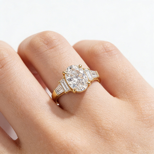 แหวนเงินแท้สั่งทำพิเศษ ทองคำแท้ 10K/14K/18K ทรงคลาสสิก เพชรเพาะเลี้ยง CVD คุณภาพ IGI VVS-VS รูปไข่/รูปทรงเหลี่ยม สำหรับงานหมั้น งานเลี้ยง แฟชั่น - Product Image 3