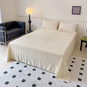 Juego de Sábanas de 4 Piezas de Felpa de Piel de Conejo Verde Estilo Nórdico - Product Image 4