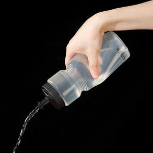 Botella de Agua Deportiva DD2570 con Logotipo Personalizado, 750 ml, Antiderrames, Transparente, Fácil de Apretar, Tapa Segura para Hervir Agua, para Ciclismo - Product Image 1