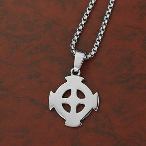 Collar con colgante de Cruz maltesa, esmalte de acero inoxidable Vintage para caballeros del Templo - Product Image 6