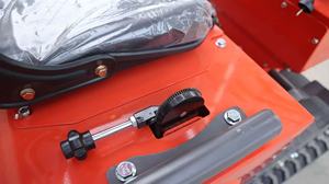 Miniexcavadora de Orugas de 1 y 2 Toneladas con Certificación CE, Motor y Accesorios Multifuncionales (Barrena, Martillo, Cuchara) - Product Image 5