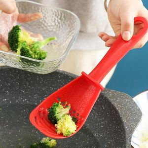 Cuillère multifonctionnelle en plastique pour cuisine, idéale pour égoutter les pommes de terre, piler et broyer – Vente en gros personnalisée - Product Image 2