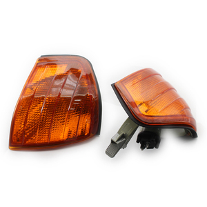 1 paire pour <span class=keywords><strong>Mercedes</strong></span> Benz Classe C W202 1994-2000 Couvercle de cadre de clignotant blanc/jaune 2028261143 2028261243 - Product Image 3