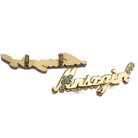 Accessoires : Étiquettes en laiton personnalisées avec logo en relief, lettres en métal plaqué or, logos écologiques, durables, tendance, vintage