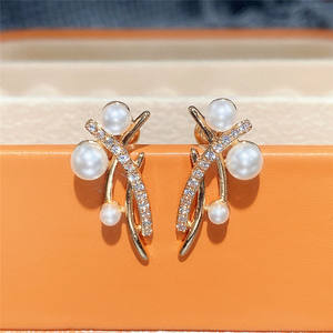 Orecchini Chopard E1596 in oro con perle e diamanti, da donna, minimalisti, per l'uso quotidiano - Product Image 4