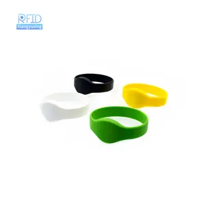 Loop Closed Round RFID NFC Silicone Wristband Black Bracelets Rubber Wristband With Qr Code