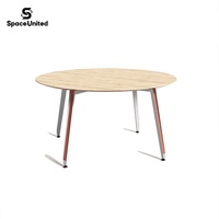 Table de conférence ronde SpaceUnited, directement de l'usine, pour les zones de détente, structure en acier, mobilier de bureau moderne