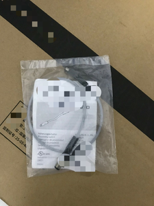 1 件全新 Smt-8f-ps-24v-wbrk0,<span class=keywords><strong>3</strong></span>-m8d 感应式行程开关 免费送货 - Product Image 1