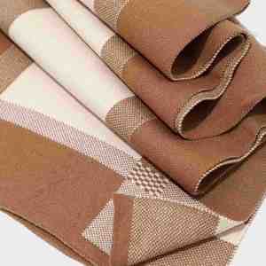 Men Women Three-Piece Suit Hat Gloves High Sensitivity Autumn Winter New Trendy Stitching Warm Stylish Beanie Hat Scarf Gloves - Product Image 5