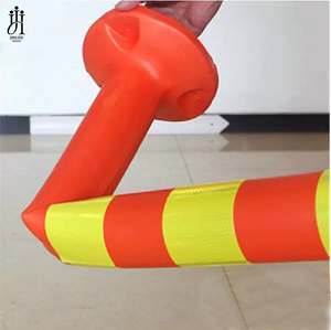 Barrera de Seguridad Vial Reflectante de 75 cm, Barrera de Protección Anticollisión de PU, Señalización de Cruce, Instalaciones de Tráfico, Promoción, Incluye Advertencia - Product Image 5