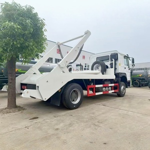 Camion benne basculante lourde HOWO 12 m³ avec bras pivotant pour la collecte des déchets à vendre - Product Image 3