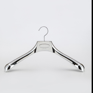 カスタムゴールド仕上げハンガー小売店-耐久性のあるエレガントなデザインの洋服ハンガー高品質 - Product Image 2