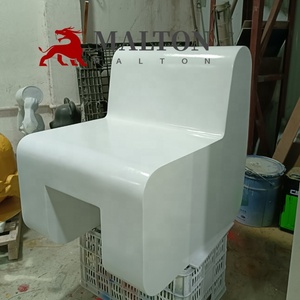 Scultura a Forma di Cono Gelato in Resina di Fibra di Vetro per Esterni, Nuovo Design di Alta Qualità, Altezza 40-60cm, 20kg, per Arte Pubblica e Collezionismo - Product Image 3