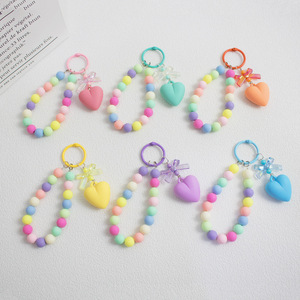 Pulsera <span class=keywords><strong>de</strong></span> cuentas redondas acrílicas a la moda 2024, llavero con colgante <span class=keywords><strong>de</strong></span> <span class=keywords><strong>amor</strong></span> <span class=keywords><strong>de</strong></span> silicona, abalorios para teléfono móvil, pulsera antipérdida - Product Image 3