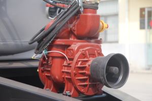 Camión <span class=keywords><strong>Cisterna</strong></span> de Succión al Vacío para Aguas Residuales de 10000L, Camiones de Succión de Lodos, Heces y Desechos Fecales en Venta - Product Image 5