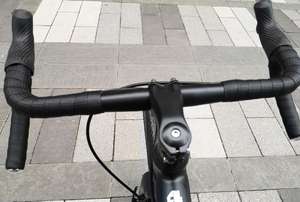 <span class=keywords><strong>Meilleur</strong></span> vélo de route en aluminium 4leaf R25, fabrication OEM, frein à disque Shimano, 8 vitesses, 700C, vélo de <span class=keywords><strong>course</strong></span> pas cher en gros, sans suspension - Product Image 3