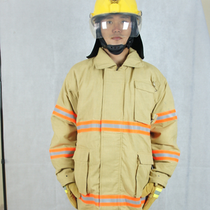 Combinaison à bande réfléchissante ignifuge, protection contre les flammes, aramide, garde-feu, film de protection - Product Image 1