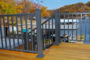 Cubierta de base de poste derramado de aluminio blanco de 3 pulgadas Herrajes de valla populares con placa de marco de metal y brida - Product Image 6