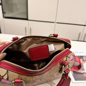 女性设计师手提袋Coachass肩斜挎包手提包时尚奢华高品质大容量<span class=keywords><strong>PU</strong></span>皮革手提袋 - Product Image 5