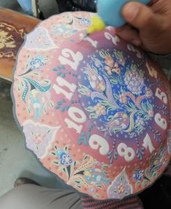 นาฬิกาติดผนังลายเหรียญโบราณสไตล์คลาสสิก ทำจากเซรามิกตุรกี งานแฮนด์เมด อบด้วยอุณหภูมิสูง รุ่นพิเศษ - Product Image 4