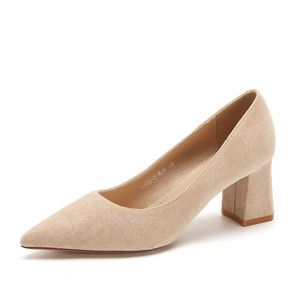 Escarpins à bout pointu et talon carré en daim 6555A – Chaussures de bureau respirantes à talon haut de couleur unie pour femmes - Product Image 5