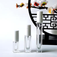 Atomiseur de parfum rechargeable vide, mini flacon pulvérisateur portable en verre pour voyage, vaporisateur à pompe à brume fine pour échantillon cosmétique, logo personnalisé