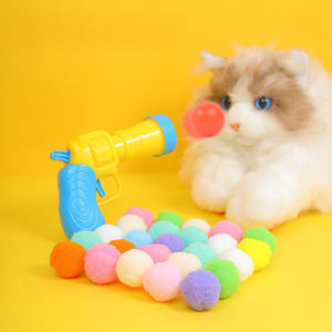Jouet pour <span class=keywords><strong>chat</strong></span> en peluche avec pistolet à balles, soulageant la dépression, balles silencieuses, mini pistolet à balles, jeux de balles en peluche, fournitures pour animaux de compagnie - Product Image 2
