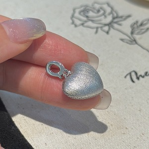 S925 Pure Silver Brushed <b>Heart</b> Pendant with Medieval Niche Design Light Luxury Vintage Style Cool and <b>Sweet</b> Chic Charms - Product Image 1